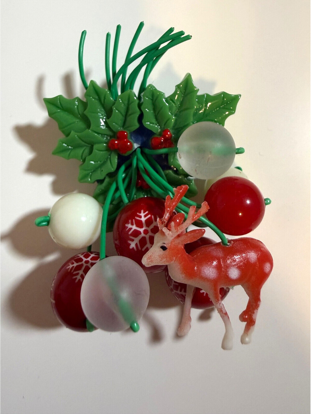 Holiday Kitsch Brooch - Luxulite Christmas Holly Mistletoe Deer Fakelite Winter